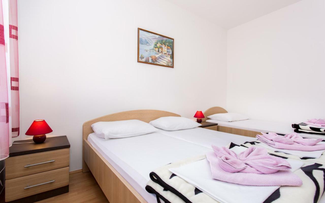 Apartments Mira บัชกา ภายนอก รูปภาพ